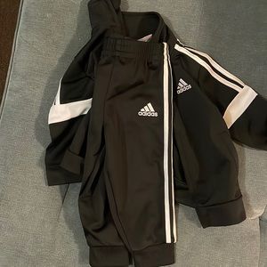 Baby girl 9 mos black and white adidas tracksuit new w/o tags never worn